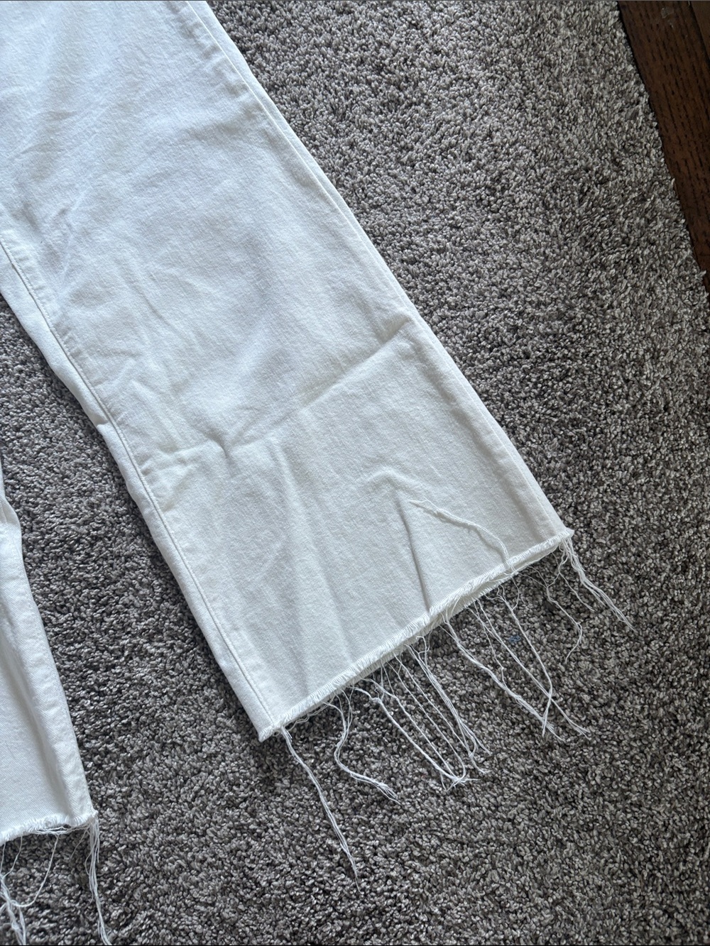 PAIGE Cream Wide-Leg Crop Jeans - Picture 5 of 11